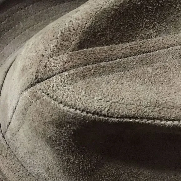 Vintage globe, masters, suede fedora